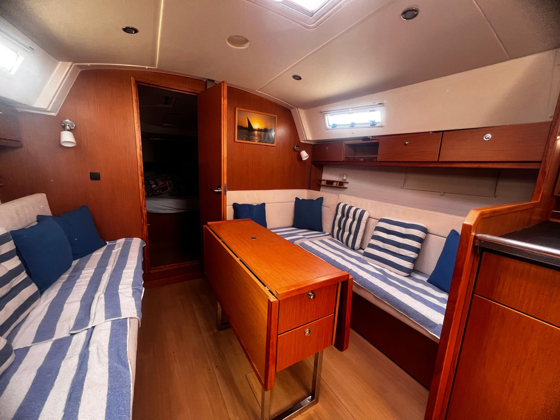 slider 5 Bavaria  36 Cruiser